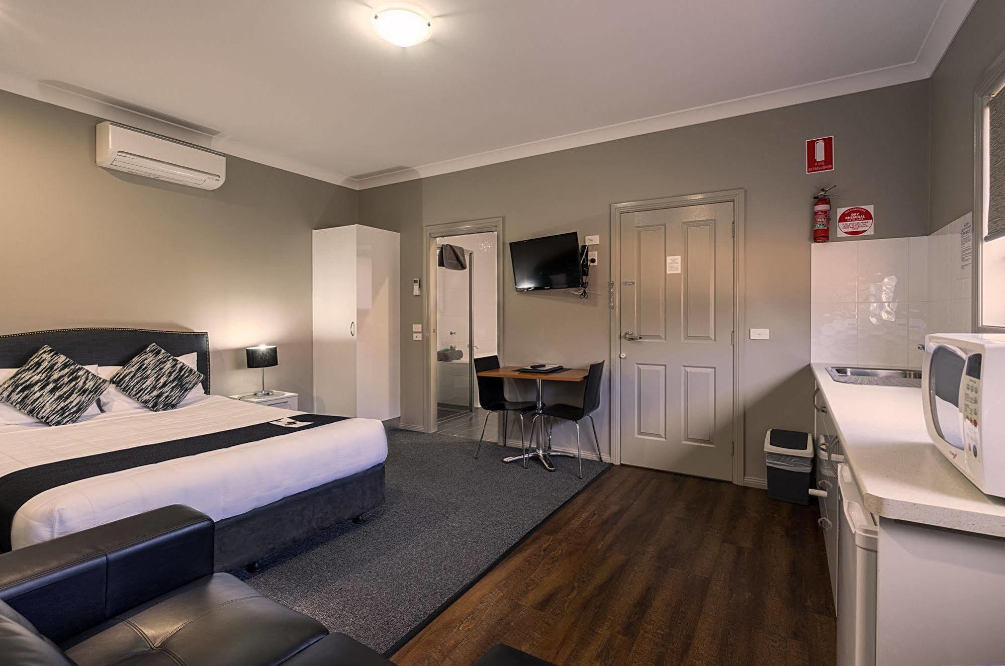 Akuna Motor Inn And Apartments Dubbo Exterior foto