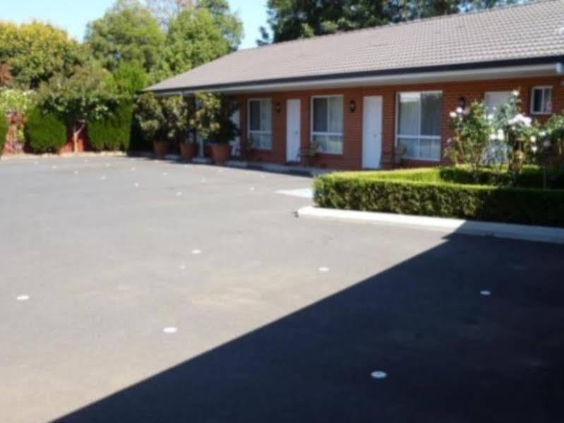 Akuna Motor Inn And Apartments Dubbo Exterior foto