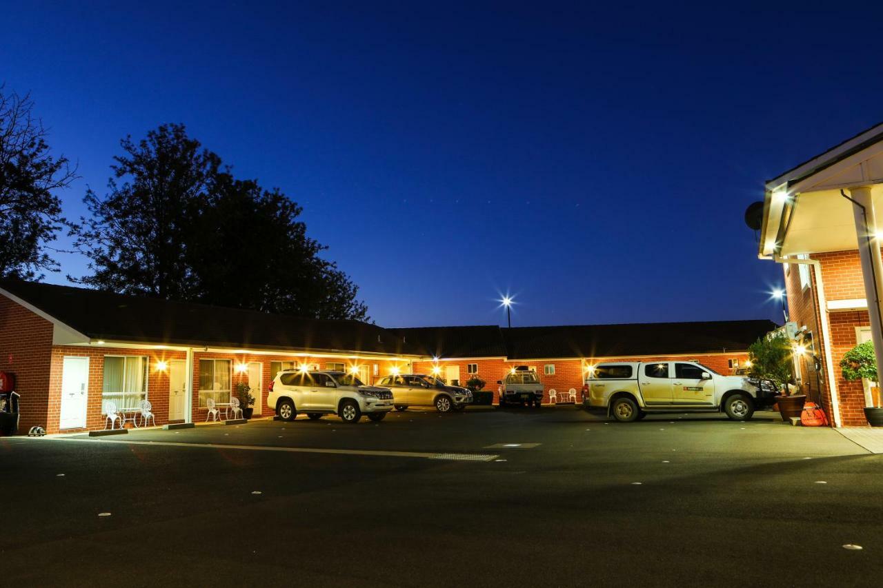 Akuna Motor Inn And Apartments Dubbo Exterior foto