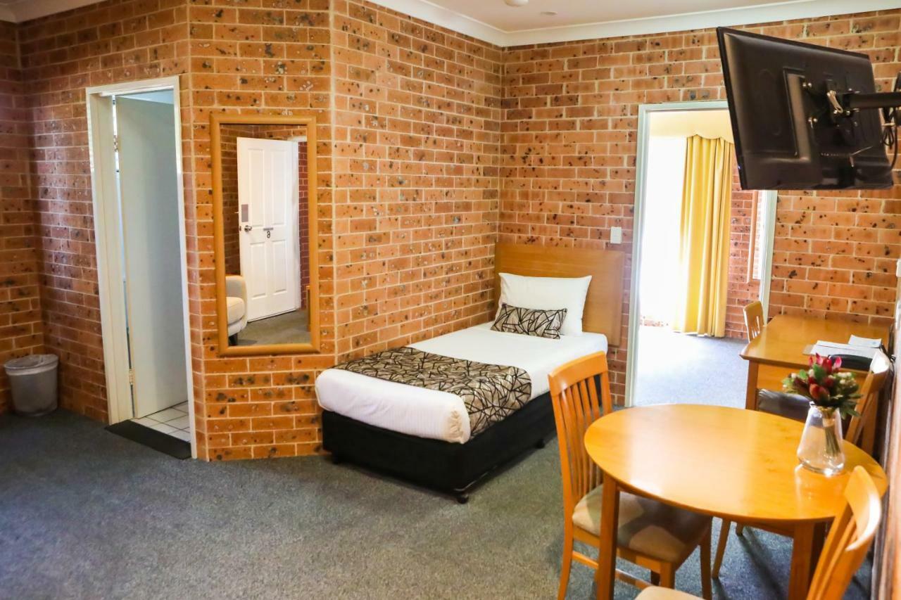 Akuna Motor Inn And Apartments Dubbo Exterior foto